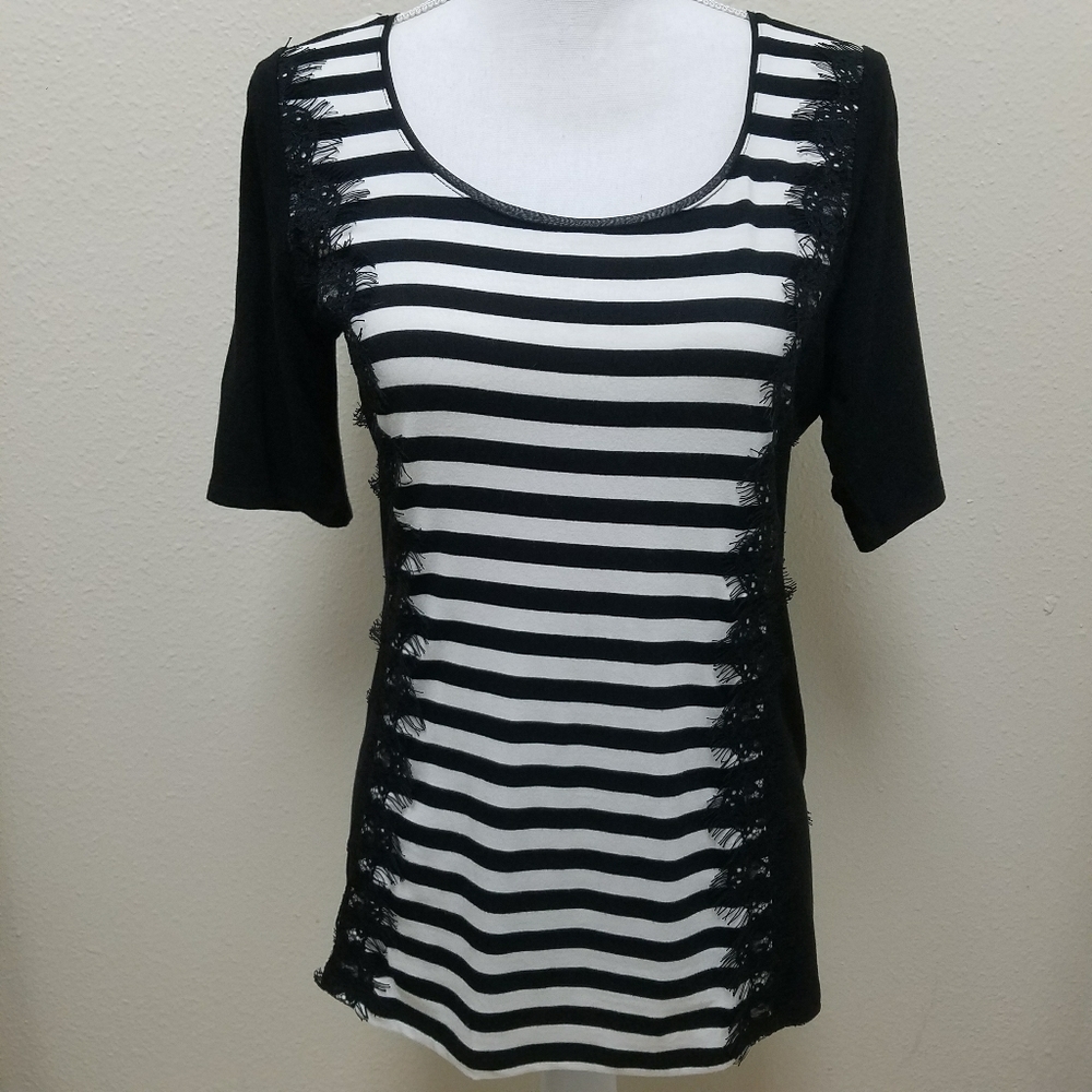 WHITE HOUSE BLACK MARKET BLOUSE